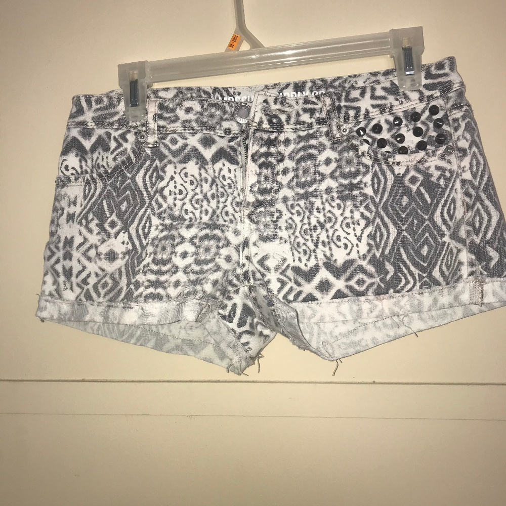 Mossimo Supply Co patterned shorts